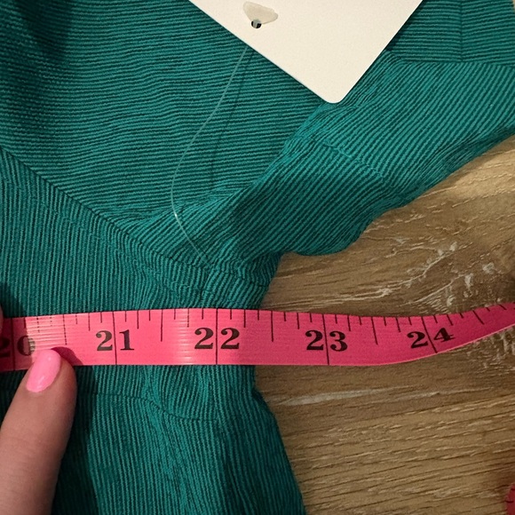 Athleta Echo Short Sleeve Revere Collar Button Through Top in Emerald Green - Picture 5 of 11